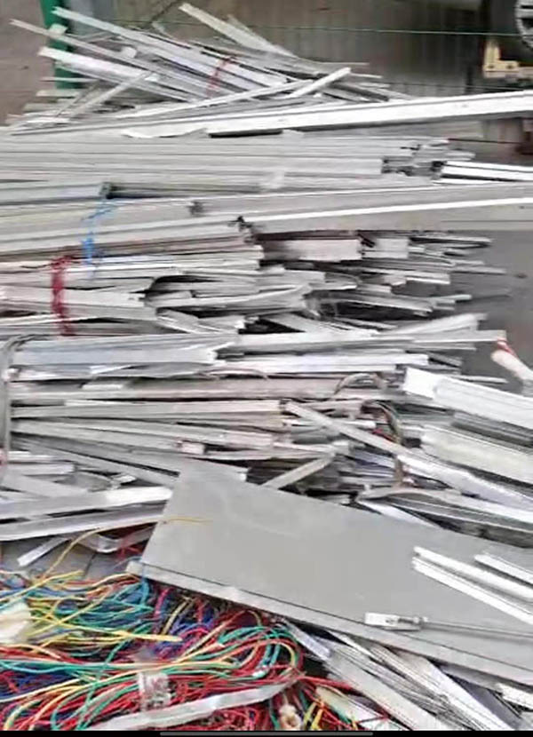 武汉办公隔断回收废旧金属回收